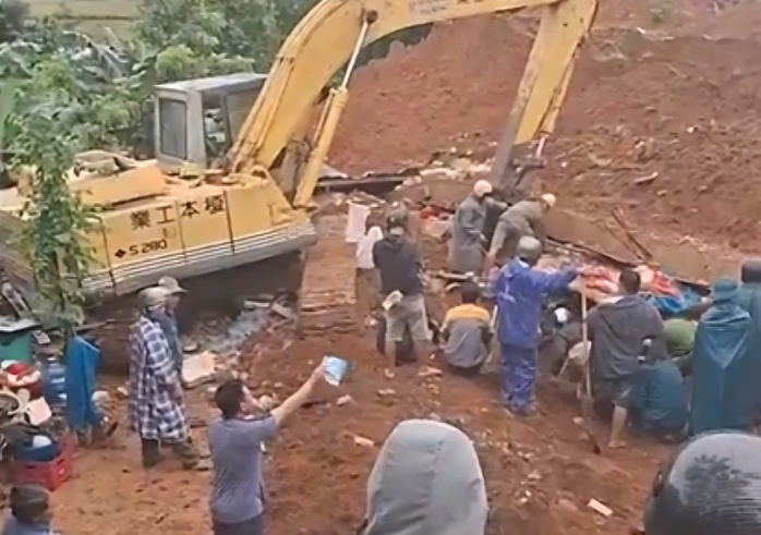 Sập móng nhà ở Đắk Lắk khiến 2 người tử vong , 2 người bị thương - Ảnh 1. Sập móng nhà ở Đắk Lắk khiến 2 người tử vong , 2 người bị thương - Ảnh 1.