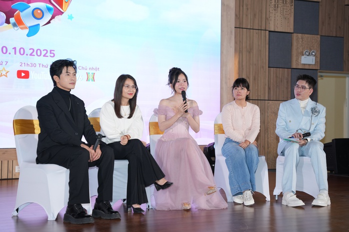 Lâm Vỹ Dạ, Gin Tuấn Kiệt "vỡ mộng" làm thầy - Ảnh 1.