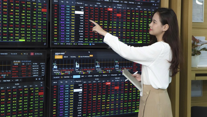 Chứng khoán tuần tới: Nhà đầu tư lưu ý điều này sau tuần "sóng gió" của VN-Index - Ảnh 1.