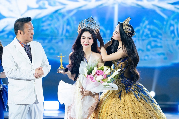 Hoa hậu Sinh viên Việt Nam 2025 gọi tên Hoàng Ngọc Như   - Ảnh 1.