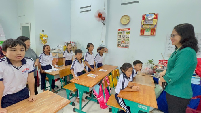 Lớp học tình thương của người cựu chiến binh 78 tuổi ở An Giang - Ảnh 4.