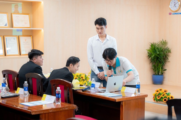 Sinh viên sáng tạo giải pháp chống lũ cho cây trồng   - Ảnh 2.