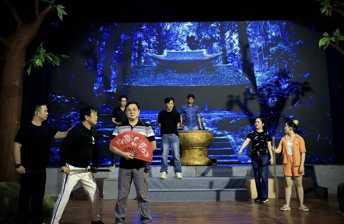 Tối nay, khán giả xem miễn phí vở cải lương kinh điển 'Tiếng Trống Mê Linh' tại Bình Dương - Ảnh 2.