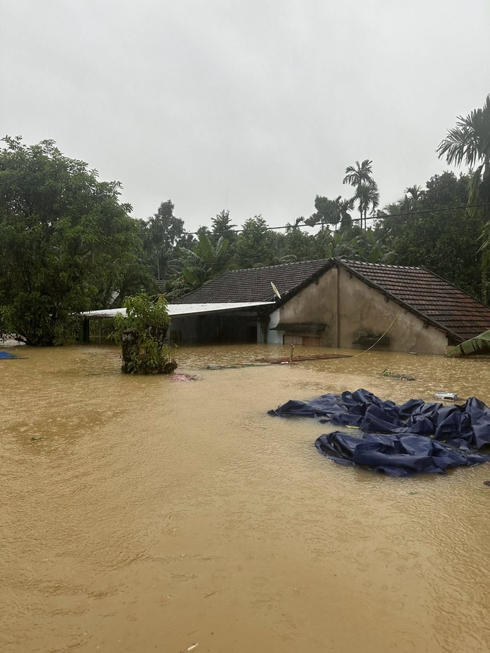 Lũ trên sông Đà Nẵng đang lên , dự báo vượt mốc lịch sử 1964 - Ảnh 3.