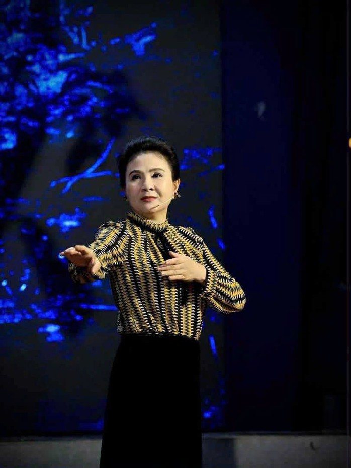 Tối nay, khán giả xem miễn phí vở cải lương kinh điển 'Tiếng Trống Mê Linh' tại Bình Dương - Ảnh 3.