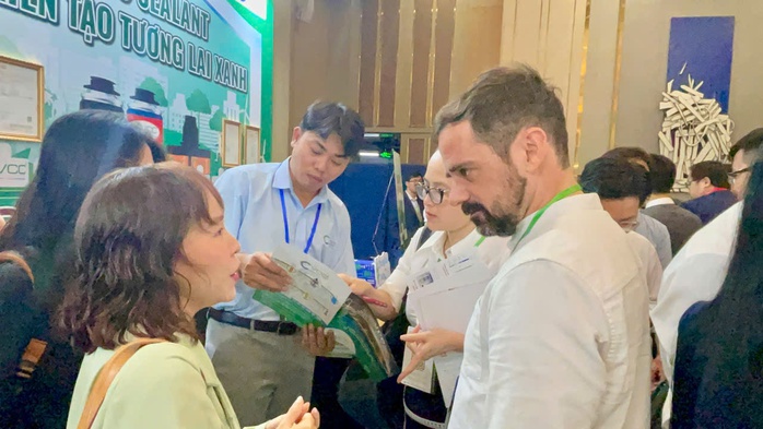 Công trình xanh và giao thông xanh: Định hình tương lai bền vững cho Việt Nam - Ảnh 1.