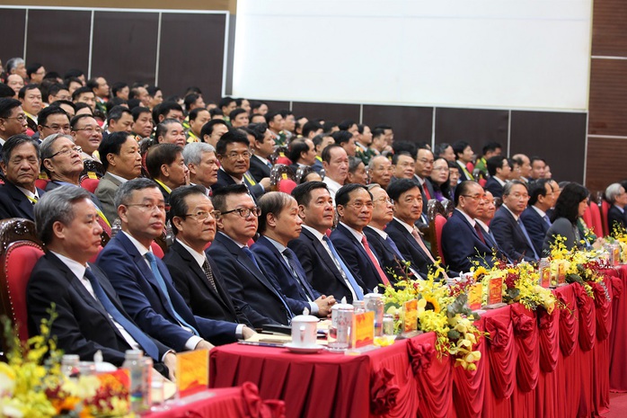 Ông Nguyễn Hữu Nghĩa tiếp tục làm Bí thư Tỉnh ủy Hưng Yên - Ảnh 2.
