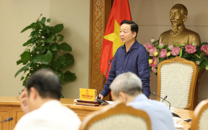 Bão số 11 Matmo hết sức nguy hiểm, "thiên tai chồng thiên tai"  - Ảnh 1.