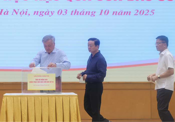 Thủ tướng, các Phó Thủ tướng quyên góp ủng hộ đồng bào bị thiệt hại do bão lũ- Ảnh 2.
