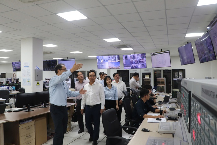 Chủ tịch UBND TP HCM Nguyễn Văn Được làm việc với công ty Hyosung Vina - Ảnh 2.