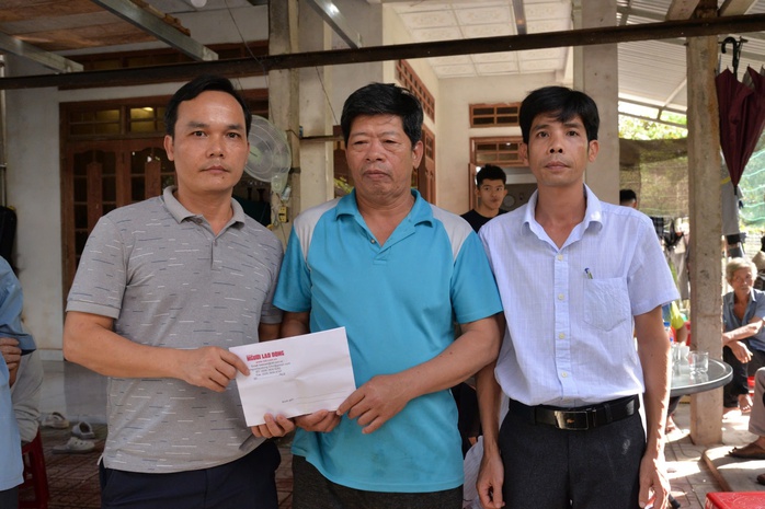 Khẩn trương hỗ trợ người dân vùng lũ tại TP Huế và Quảng Ngãi - Ảnh 3. Khẩn trương hỗ trợ người dân vùng lũ tại TP Huế và Quảng Ngãi - Ảnh 3.