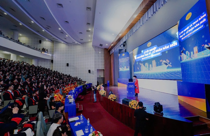 Hiệu trưởng HUFLIT: “AI không thể có lương tâm và đạo đức” - Ảnh 1.