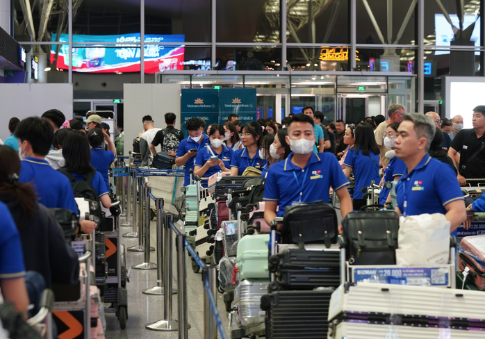 Bộ Nội vụ yêu cầu bịt "kẽ hở" trong quản lý lao động ngoài nước - Ảnh 1.