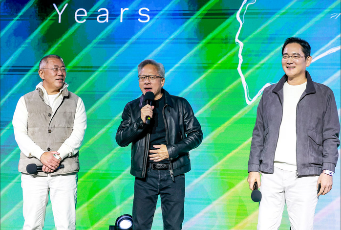 Bữa tối gà bia "chấn động" Seoul của CEO Nvidia cùng lãnh đạo Samsung và Hyundai - Ảnh 7. Jensen Huang ăn tối 'gà bia' cùng lãnh đạo Samsung và Hyundai - Ảnh 6.