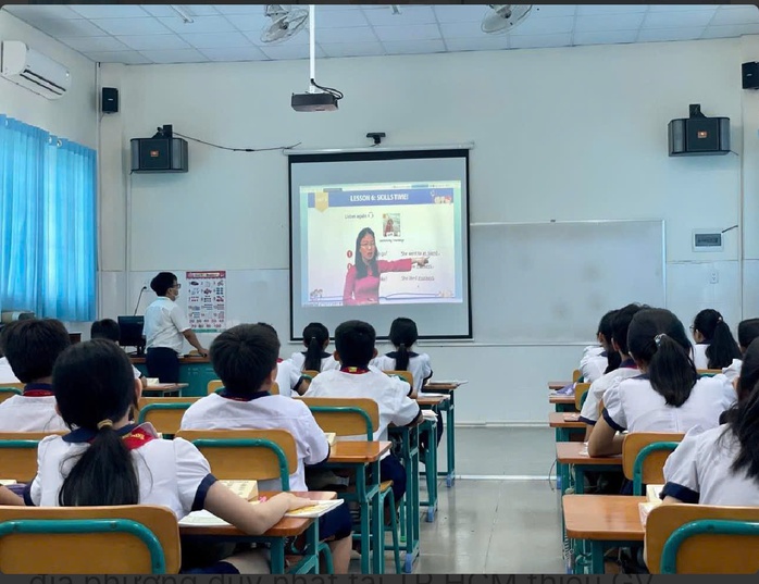 TP HCM: Dự kiến nhiều chính sách hỗ trợ học sinh thuộc nhóm đối tượng yếu thế  - Ảnh 1.