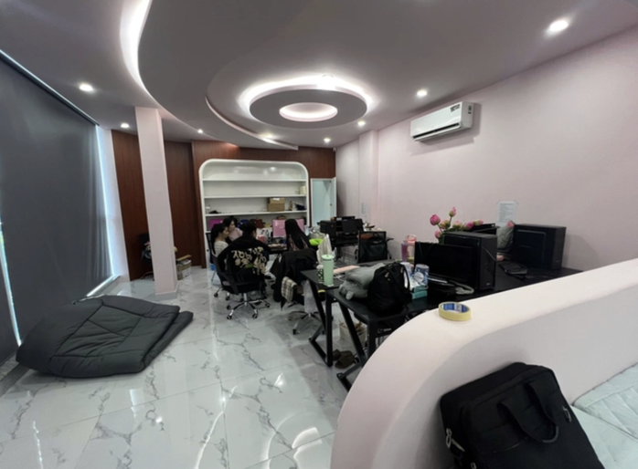 Điểm danh các thẩm mỹ viện từng bị Công an TP HCM "gõ cửa" - Ảnh 6.