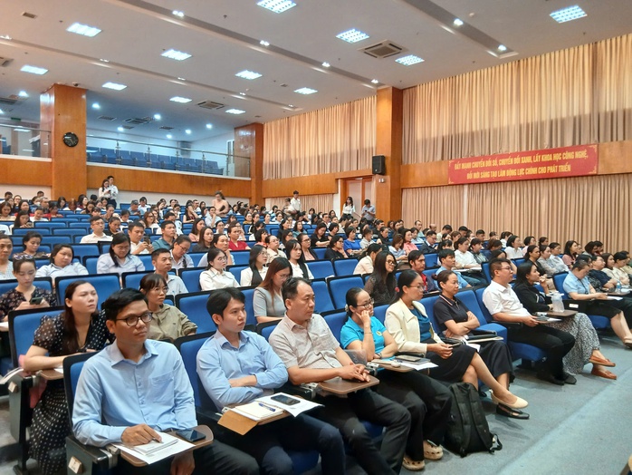 Thuế TP HCM giải đáp nợ thuế và hóa đơn cho doanh nghiệp hiệu quả - Ảnh 1. Thuế TP HCM giải đáp nợ thuế và hóa đơn cho doanh nghiệp hiệu quả - Ảnh 1.