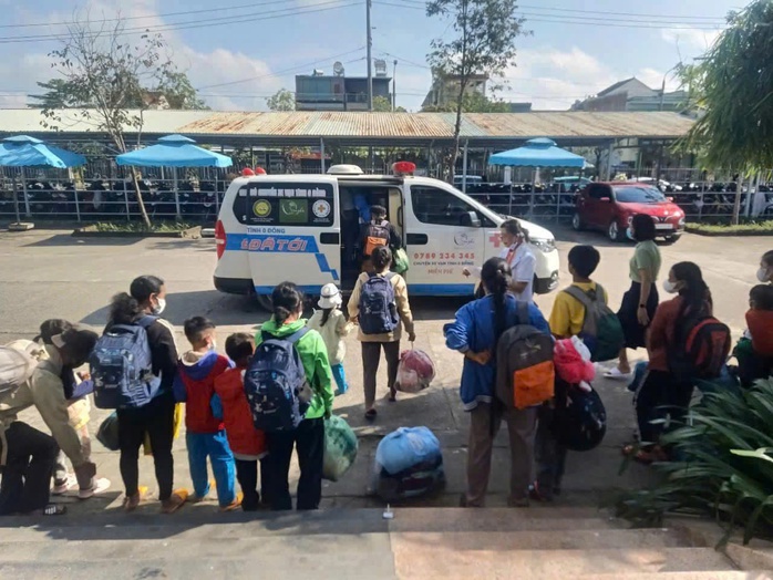 Chuyến xe vạn tình và hơn thế nữa - Ảnh 2.
