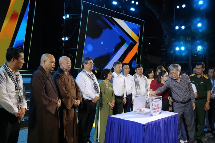 Ấn tượng "Hội sách Côn Đảo" - Ảnh 1.