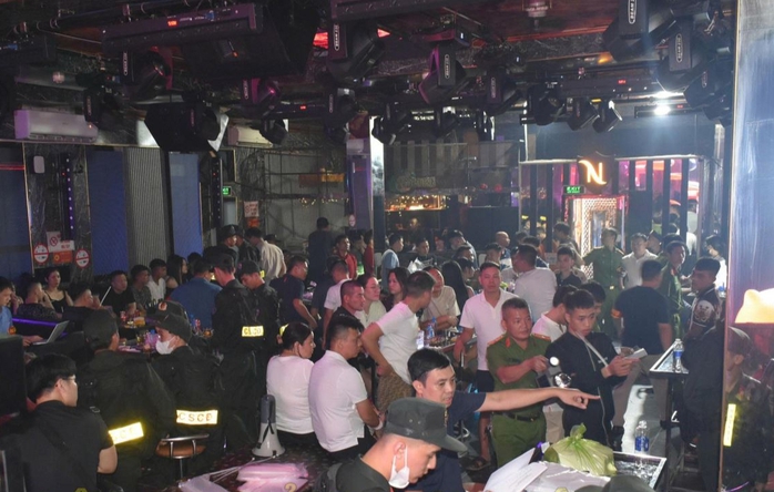 Đột kích New Style Club , 40 đối tượng dương tính ma túy bị khởi tố - Ảnh 2.