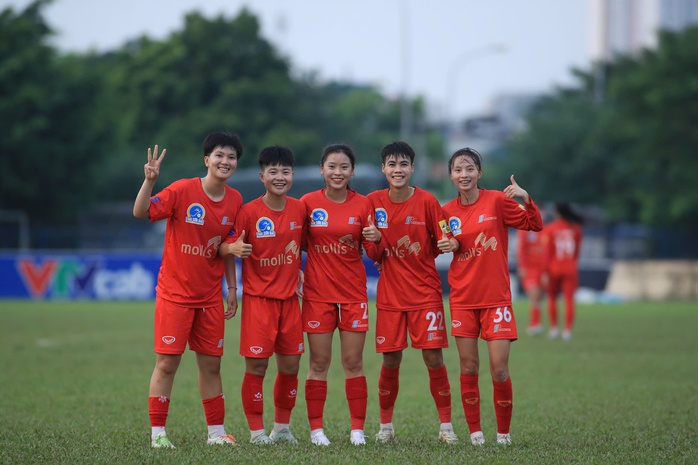 Thắng TP HCM 2, Phong Phú Hà Nam có chiến thắng đầu tay - Ảnh 2.