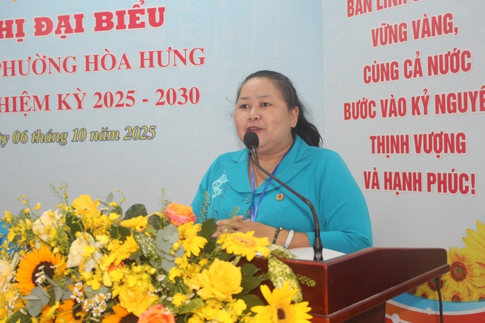 Bà Phạm Thị Thu Hồng là chủ tịch Công đoàn phường Hòa Hưng - Ảnh 2.