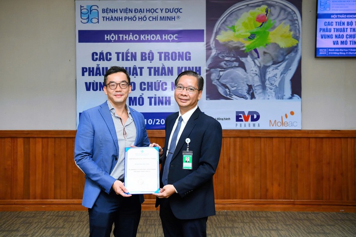 Bệnh viện Đại học Y dược TP HCM thực thành công mổ sọ thức tỉnh - Ảnh 2.