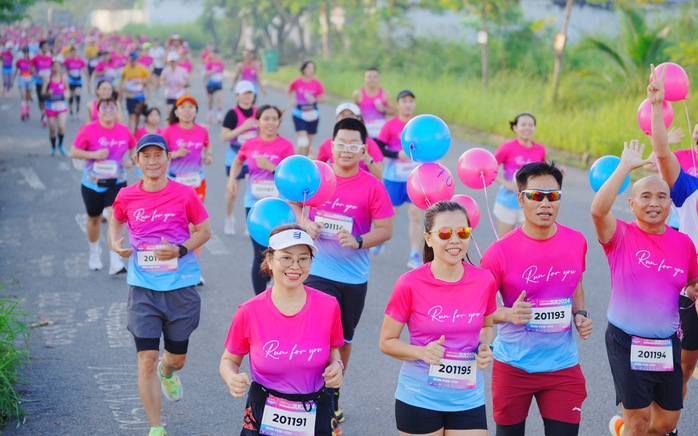 Vietnam Women Run 2025 lan tỏa thông điệp sống đẹp từ đường chạy online và offline - Ảnh 1.