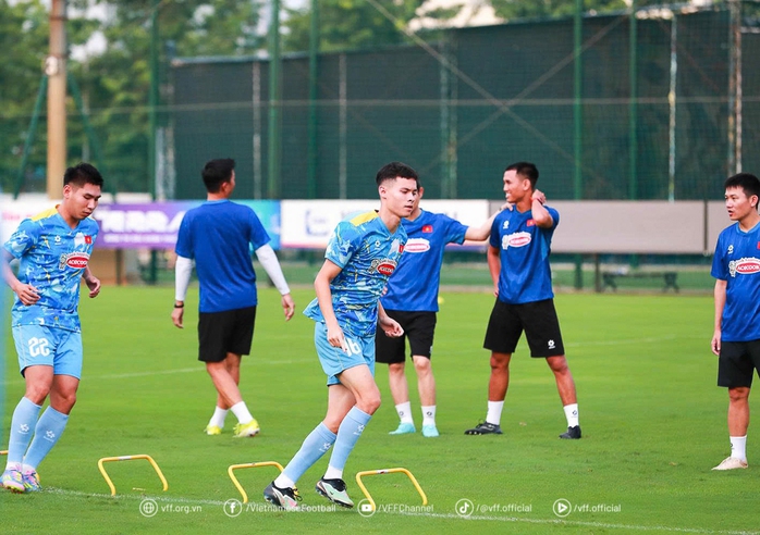 Vadim Nguyễn tạo ấn tượng trong lần đầu lên tuyển U23 Việt Nam - Ảnh 5.