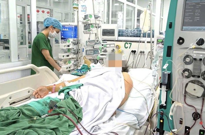 Sốt xuất huyết tăng trong mùa mưa bão, nhiều ca tử vong - Ảnh 1.