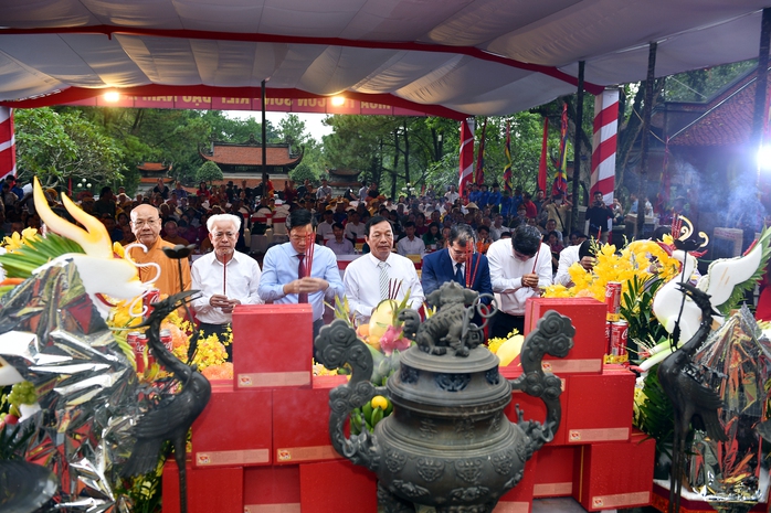 Tưởng niệm 583 năm ngày mất danh nhân Nguyễn Trãi tại Côn Sơn - Kiếp Bạc - Ảnh 1.
