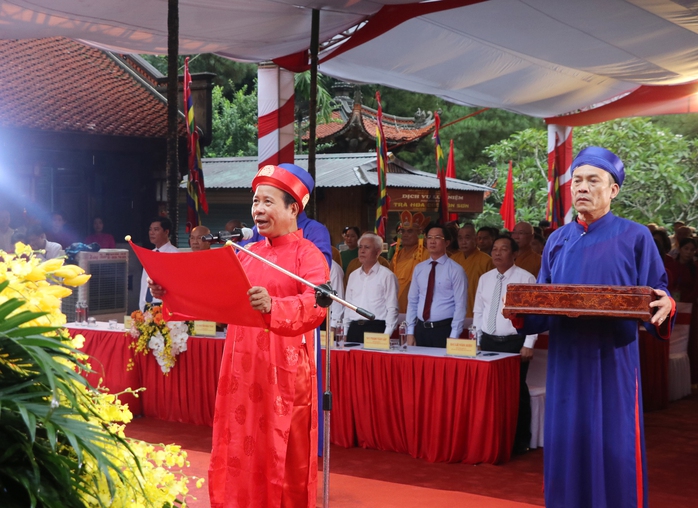 Tưởng niệm 583 năm ngày mất danh nhân Nguyễn Trãi tại Côn Sơn - Kiếp Bạc - Ảnh 2.