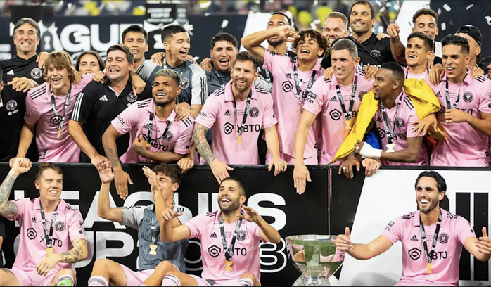 Siêu đồng đội tuyên bố giải nghệ, Lionel Messi nói lời gan ruột - Ảnh 2.