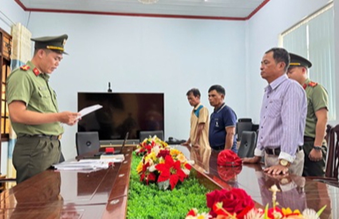 Khởi tố, bắt tạm giam đối tượng phá hoại chính sách đoàn kết - Ảnh 1.