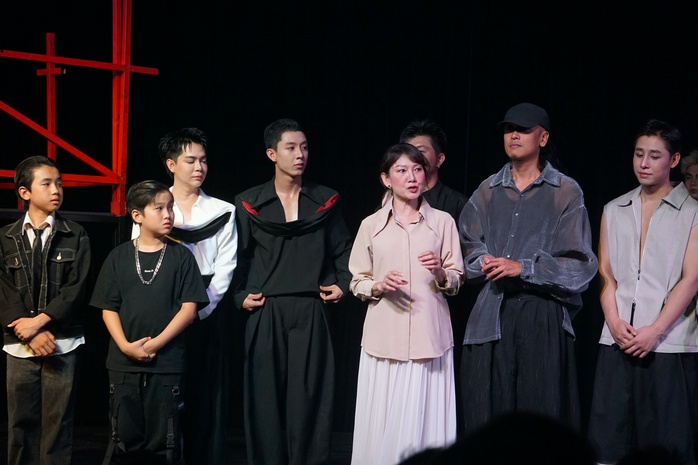 Mỹ Uyên, Chinh Ba giới thiệu vở "Ảo quan": Bước đi táo bạo kết nối sân khấu và sức khỏe tâm thần - Ảnh 3.