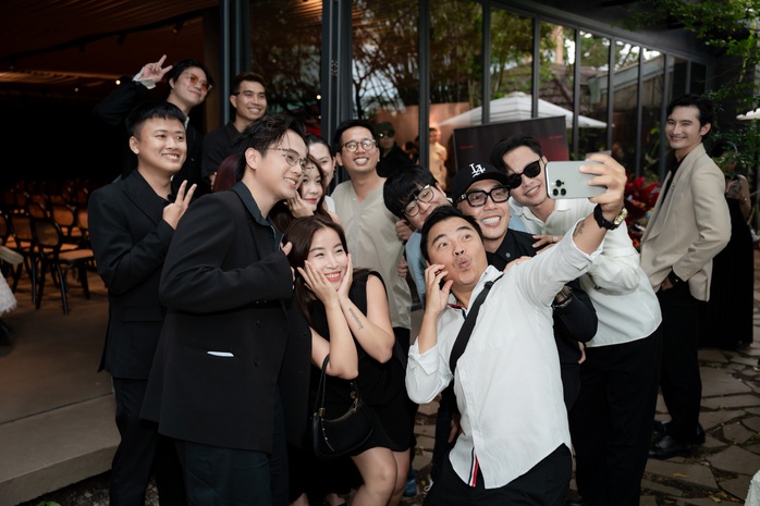 Đỗ Hoàng Long - Nhạc sĩ Gen Z hợp tác cùng diva Hà Trần và divo Tùng Dương là ai?   - Ảnh 3.