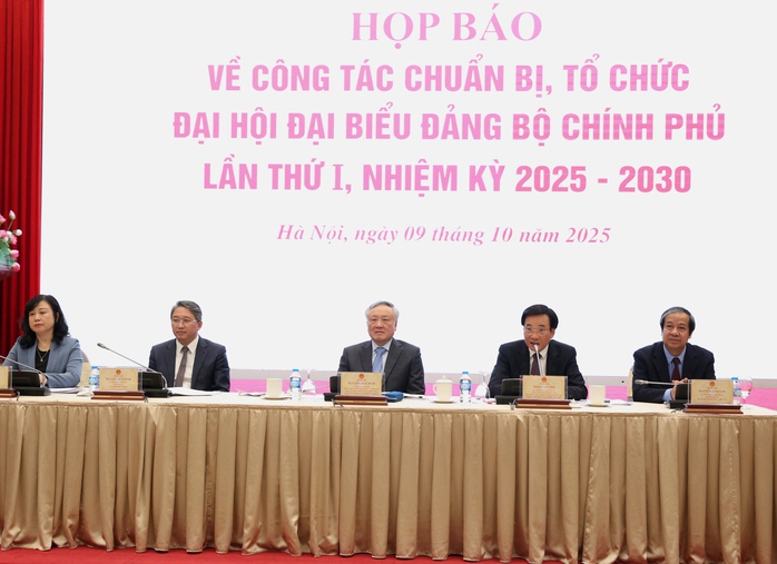 Đảng ủy Chính phủ mời Tổng Bí thư Tô Lâm dự và phát biểu chỉ đạo Đại hội lần thứ I - Ảnh 1.