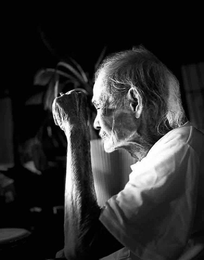 Nhà thơ "Hoàng tử bé" Nguyễn Quang Tấn qua đời, thọ 76 tuổi - Ảnh 2.