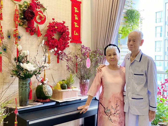 Nhiều văn nghệ sĩ tiễn biệt ông Nguyễn Long Trảo – người bạn đời của NSƯT, đạo diễn Ca Lê Hồng - Ảnh 5.