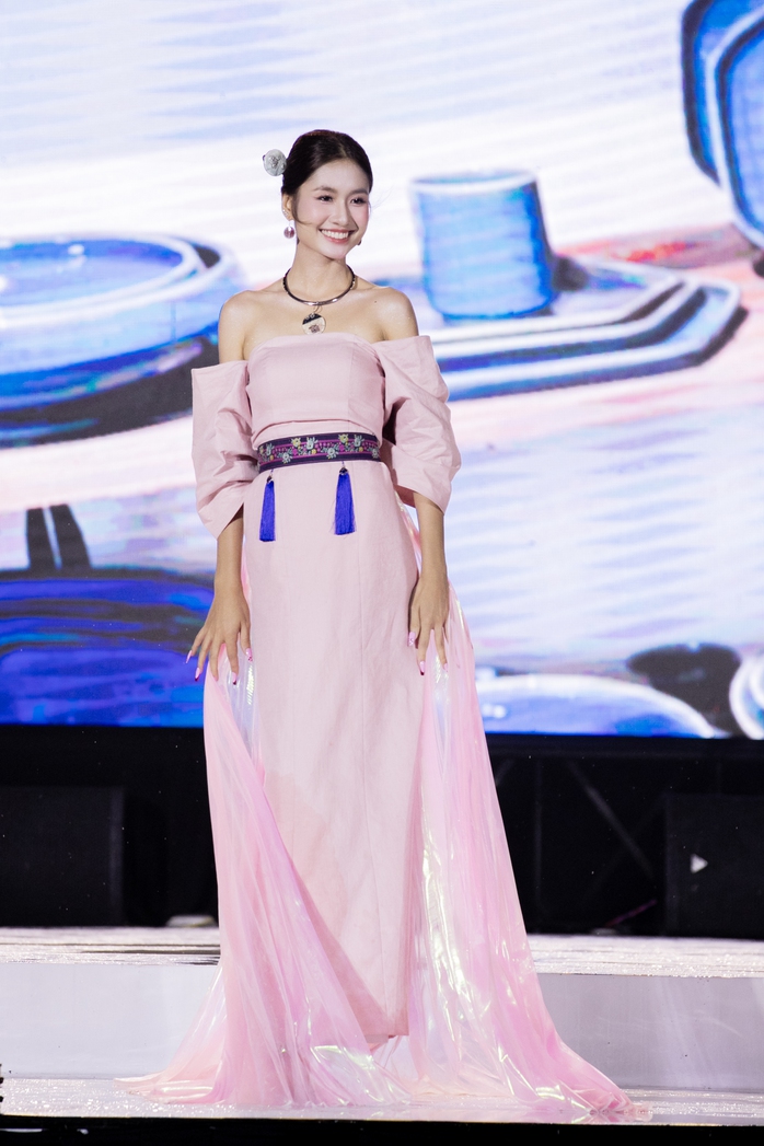 Hoa hậu Nguyễn Thanh Hà làm đại sứ hình ảnh Lễ hội Ẩm thực chay 2025 - Ảnh 2.