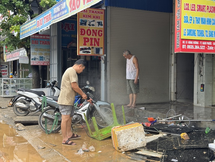 - Ảnh 1. - Ảnh 1.