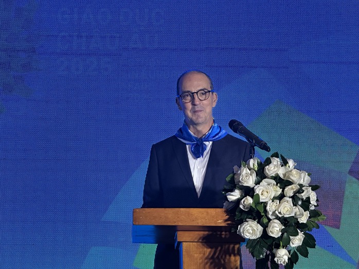 SV Việt cần lưu ý: Lỗ hổng hồ sơ khiến du học châu Âu thất bại - Ảnh 2.