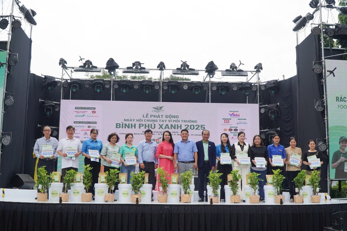 Thực khách choáng ngợp trong ngày khai mạc Lễ hội Ẩm thực chay 2025 - Ảnh 4.