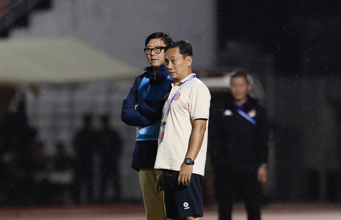 Hàng thủ lơi lỏng, CLB Công an TP HCM thua trận đầu trên sân nhà - Ảnh 4.