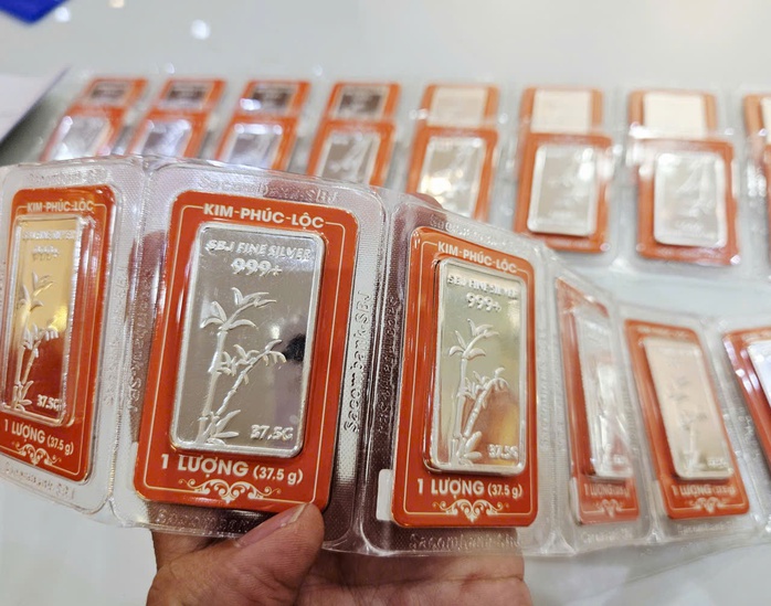 Giá bạc hôm nay 10 - 11: Tăng mạnh nhờ thông báo quan trọng từ Mỹ - Ảnh 3. Giá bạc hôm nay 10 - 11: Tăng mạnh nhờ thông báo quan trọng từ Mỹ - Ảnh 3.
