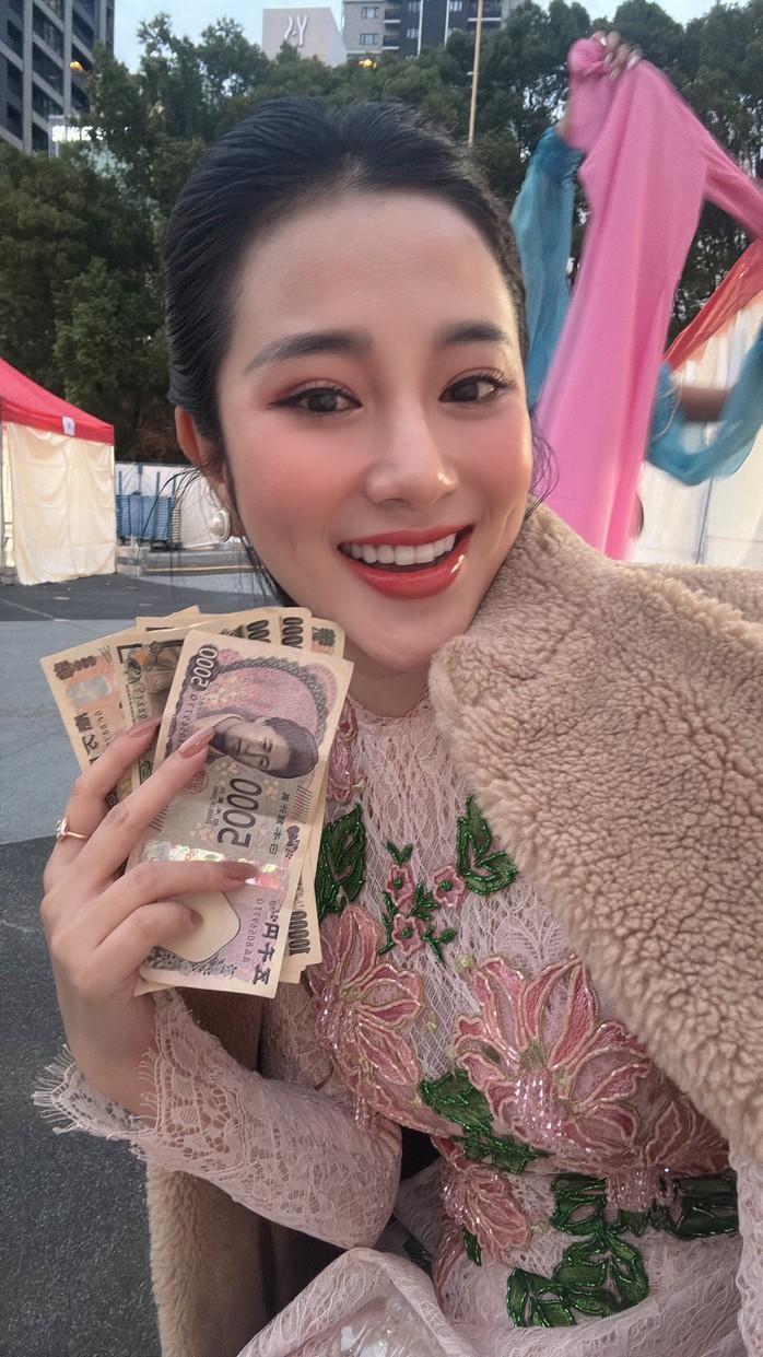 "Ngọc nữ bolero" Tố My trở lại sau biến cố sức khỏe - Ảnh 3.