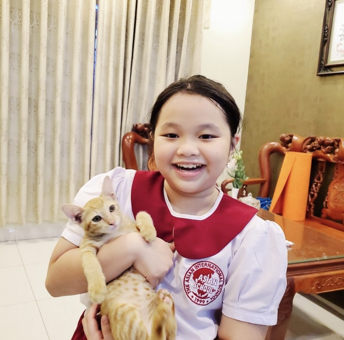 Họa sĩ nhí 14 tuổi làm triển lãm  - Ảnh 1.