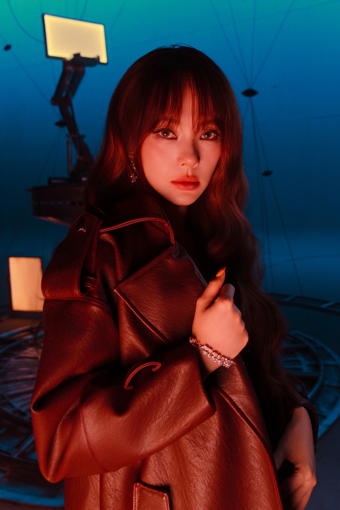 Minh Hằng không nghĩ quá nhiều về chi phí khi làm MV - Ảnh 2.