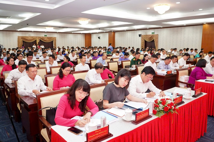 Đối với tham nhũng, lãng phí: Phòng hơn chống! - Ảnh 2.