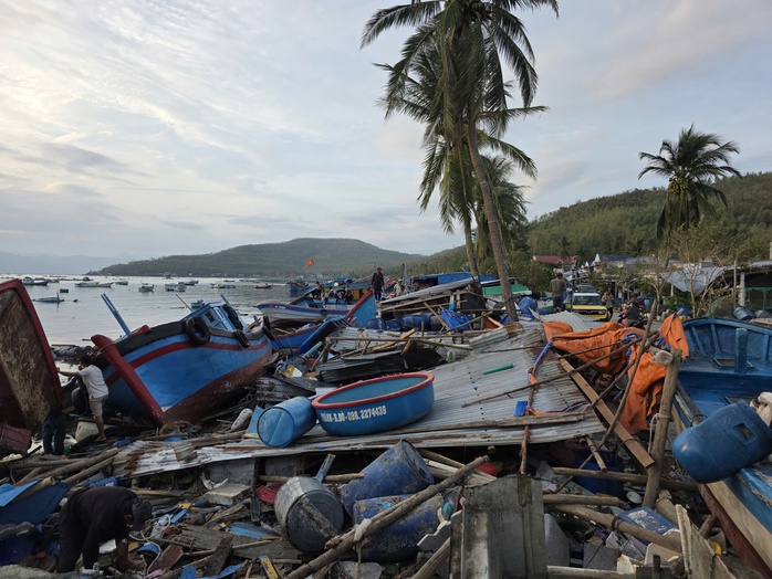 Bí thư tỉnh ủy Đắk Lắk cảm ơn sự giúp đỡ trong khắc phục hậu quả thiên tai - Ảnh 2. Bí thư tỉnh ủy Đắk Lắk cảm ơn sự giúp đỡ trong khắc phục hậu quả thiên tai - Ảnh 2.